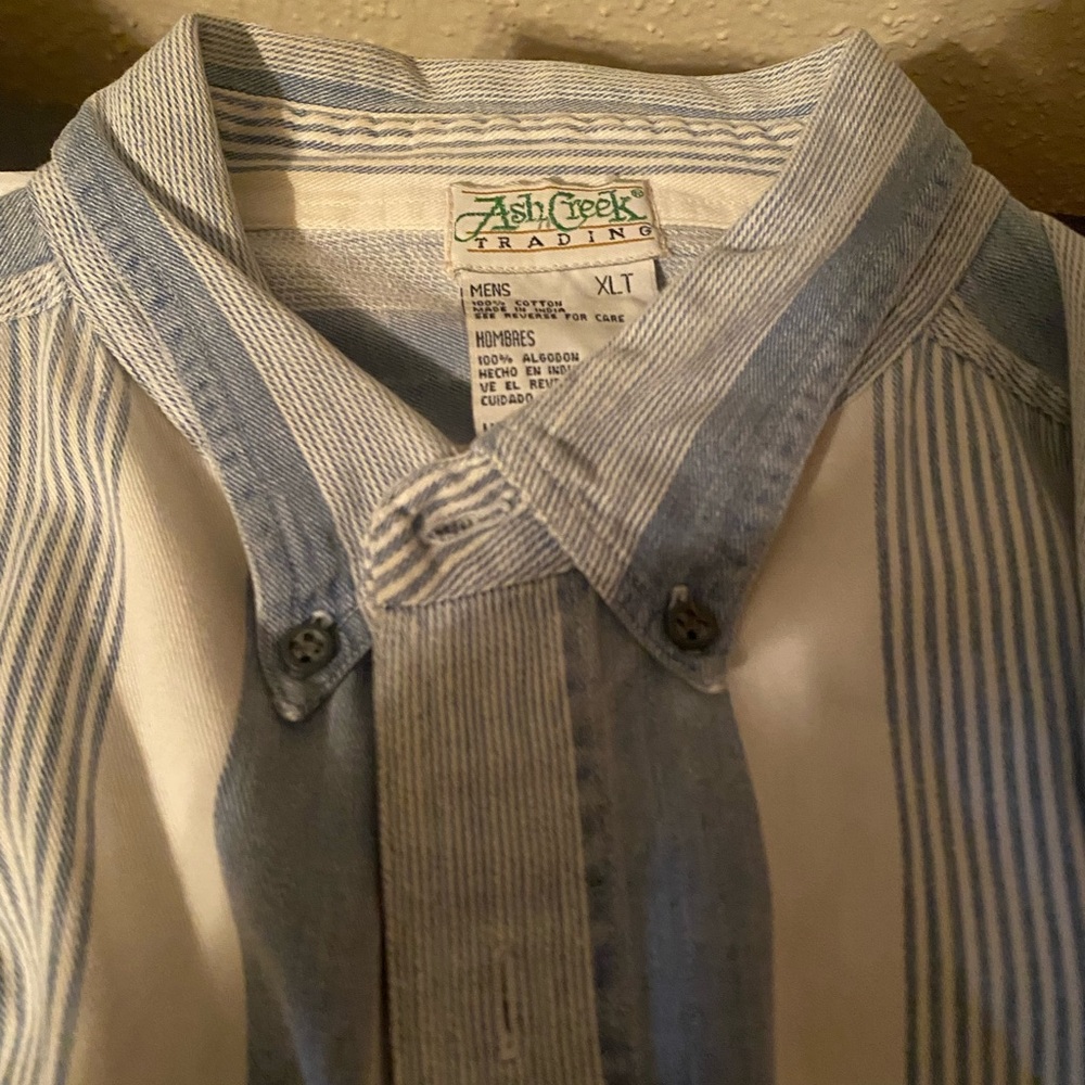 Ash Creek Trading Men’s Blue & White Striped Button-Down Shirt